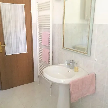 Villa Slatine Apartment Vila Slatine